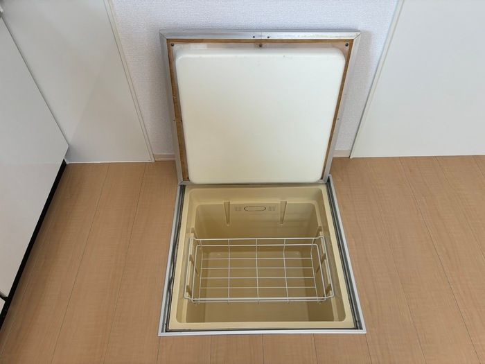 リビングタウン舟橋壱番館　Aの収納