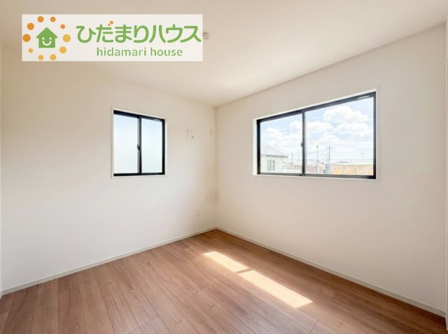 【洋室】 | 取手市宮和田15期　新築戸建　1号棟 | 木の温もりがやさしいフローリング♪