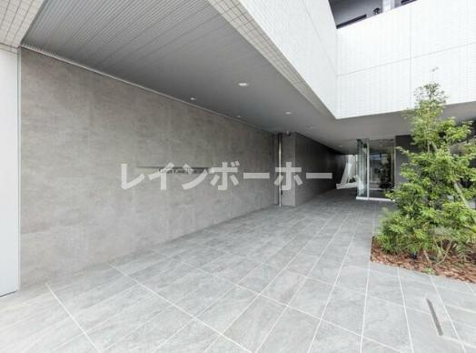 グランカーサ平井のエントランス