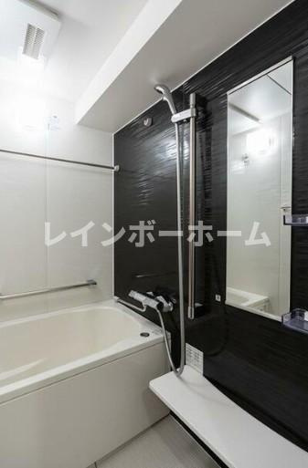 グランカーサ平井の浴室