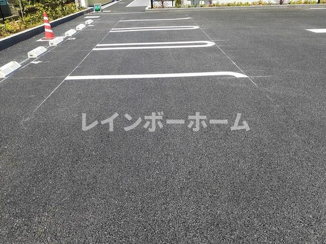 サンライズの駐車場