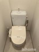 アーバンウェル茨木のトイレ|ゆったりとした空間のトイレです