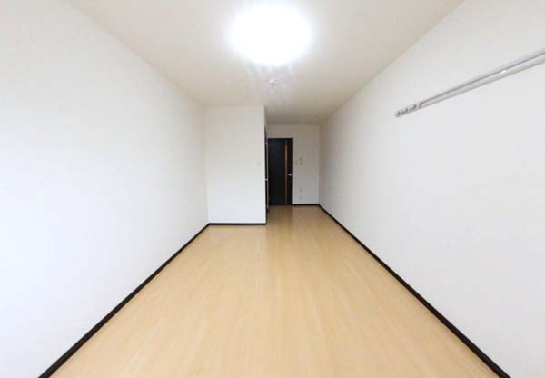 モンサント旭町の居間・リビング|居間です