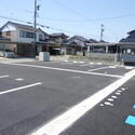 アバンティ木津Ｃ棟の駐車場