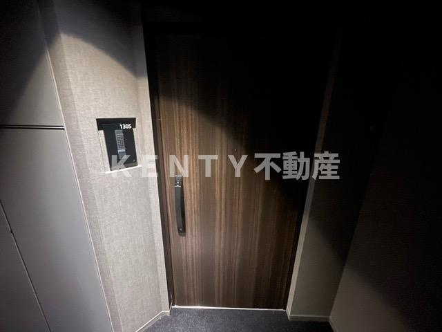 【玄関】 | シーズンフラッツ大森西 | 収納もある玄関です