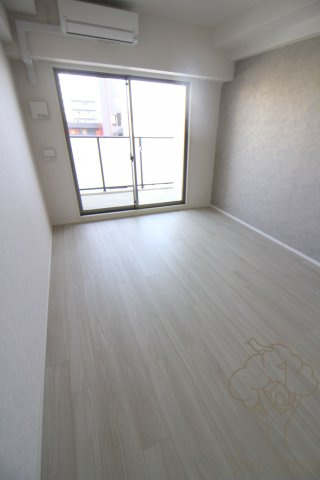 スプランディッド十三本町の寝室