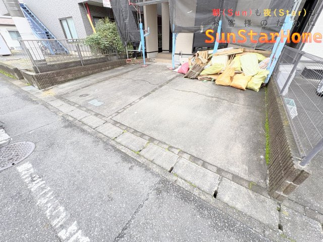 【サンスターホーム】青梅市新町8丁目　リフォーム中古戸建の駐車場