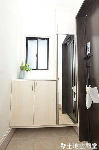 八幡西区下上津役3丁目3期の玄関