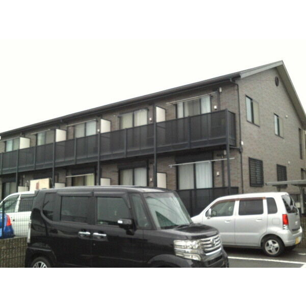 アンプルール リーブル SenⅡの駐車場