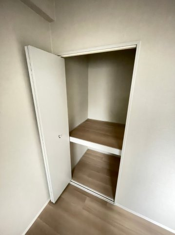 大阪市城東区中央２丁目の賃貸マンションの収納