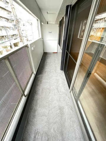 大阪市城東区中央２丁目の賃貸マンションのバルコニー