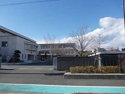 【周辺】 | ベラルーチェＡ | 菊川市立菊川西中学校まで850m
