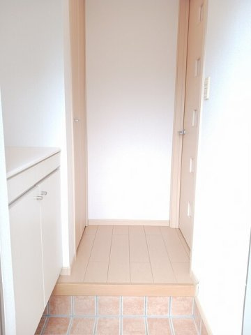 プレアヴェニューＤの玄関|落ち着いた玄関です