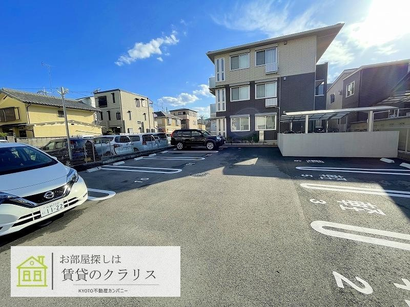 ラシュレの駐車場