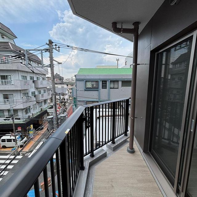 パークアクシス新宿西落合のバルコニー|※写真は同タイプ住戸です。