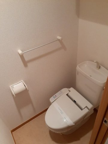 東峰マンションのトイレ|落ち着いたトイレです