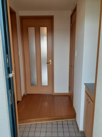 東峰マンションの玄関|きれいな玄関です
