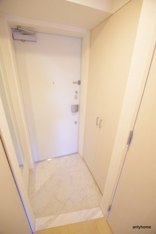 アドバンス大阪グロウス2　仲介手数料無料の玄関