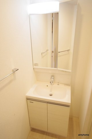 アドバンス大阪グロウス2　仲介手数料無料の洗面所