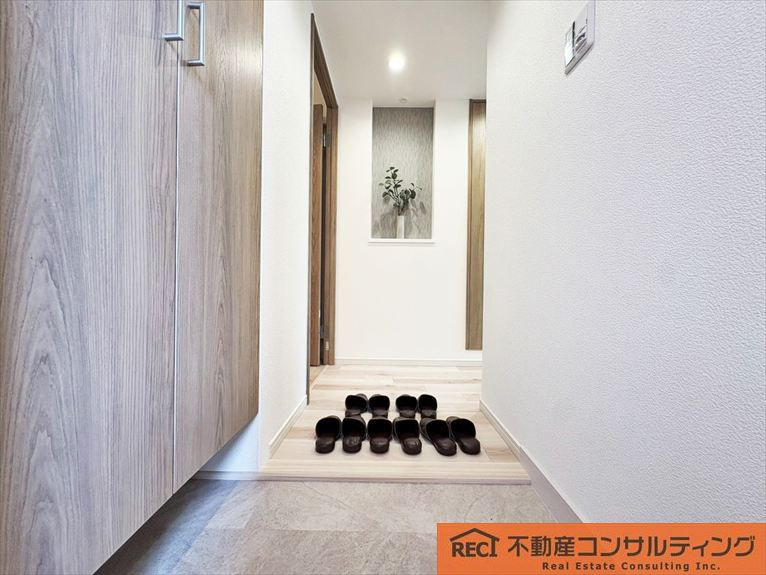 ハイツ本山の玄関