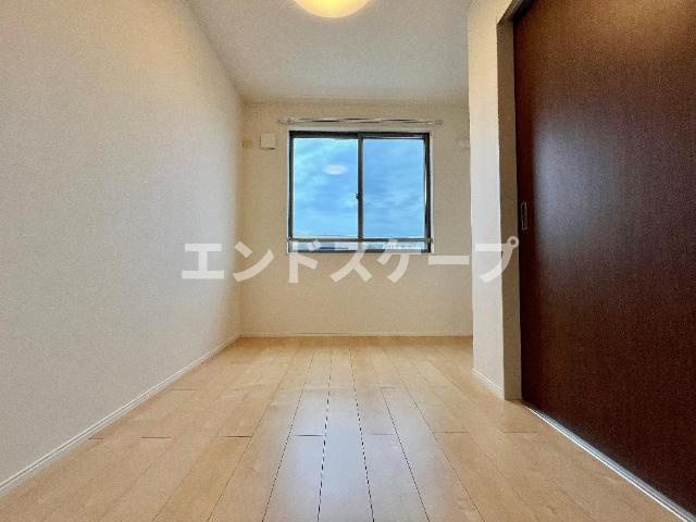 ピパトールの内装|南側洋室
高崎、前橋のお部屋探しはエンドスケープまで！お客様の理想お聞かせ下さい♪