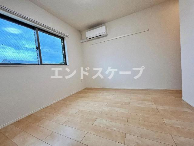ピパトールの内装|北側洋室
高崎、前橋のお部屋探しはエンドスケープまで！お客様の理想お聞かせ下さい♪