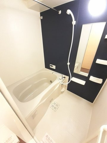 ロータスガーデン　Ｃの浴室