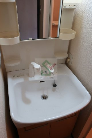 グレイスフルコートの独立洗面台