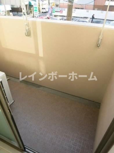 クレシェンテ梅月のバルコニー