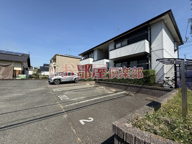 メゾンドール小森野B棟の駐車場|カースペースがあります
