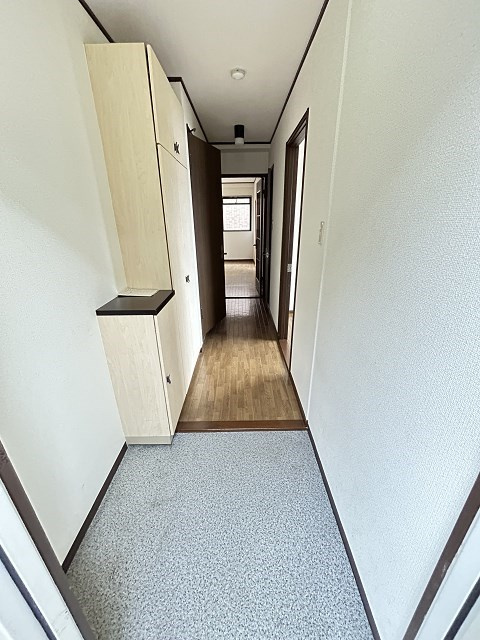 フュテュール尼崎の玄関