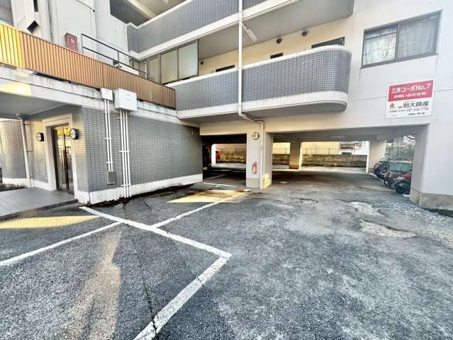 三洋コーポNo.7の駐車場