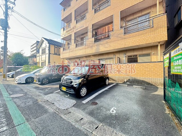 アビタシオンGTの駐車場|駐車場があるので、車を買う予定の方も安心です