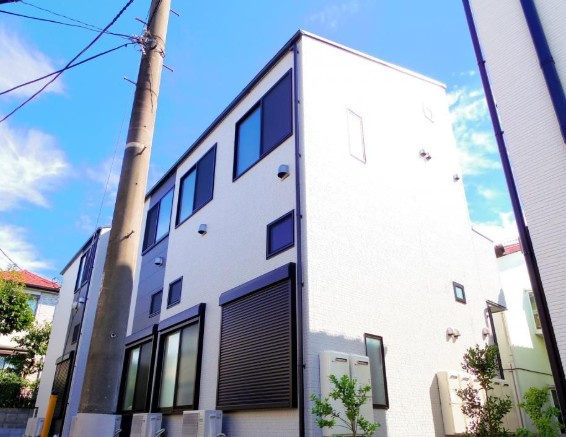シャルムニシオギの外観
