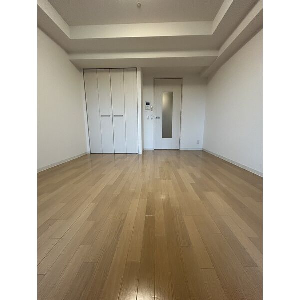 プラウドフラット新大阪の居間・リビング