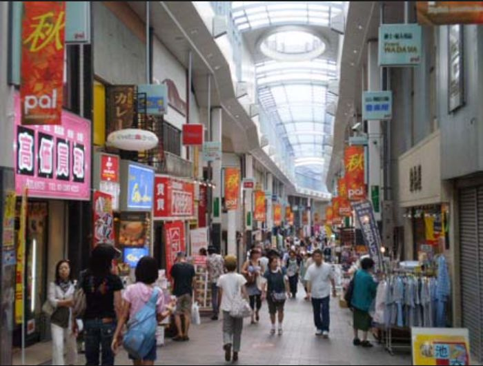 フェリスエレナの周辺|JR高円寺駅近く　パル商店街　多くの人でにぎわいます。