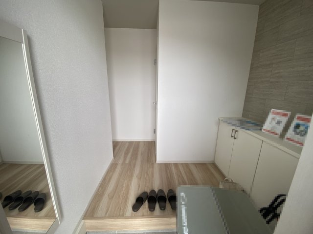 所沢市上安松14期　新築2棟の玄関