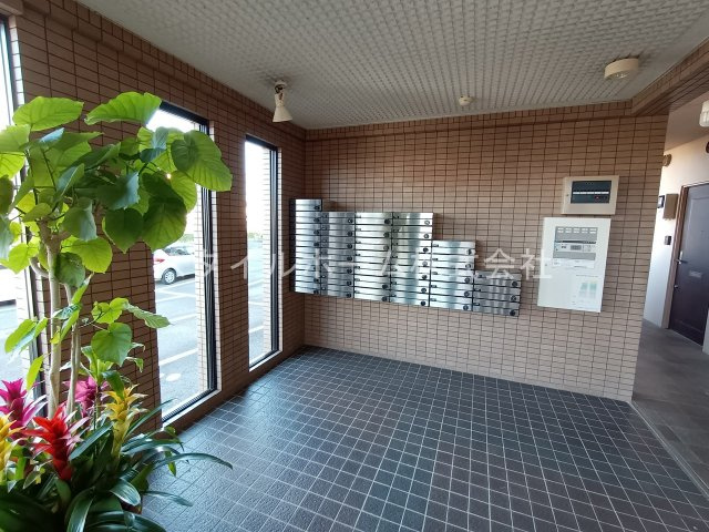 クレストパレス学園前のロビー