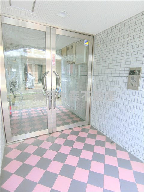 エヴェナール大森のエントランス