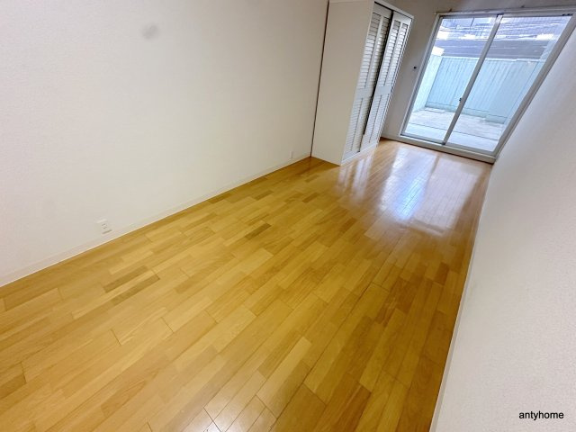 ライフデザイン江戸堀　仲介手数料無料の寝室