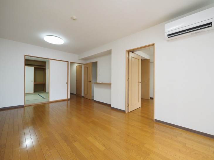 【居間・リビング】ＴＨＥ　ＲＥＳＩＤＥＮＣＥ　ＰＡＲＫ　ＯＤＯＲＩＫＯＥＮ 