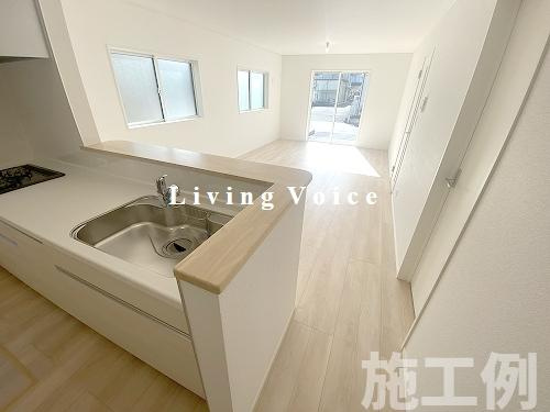 【居間・リビング】 | 【仲介手数料０円】秦野市ひばりが丘第3　新築一戸建て | 秦野市ひばりが丘第3　新築一戸建て
