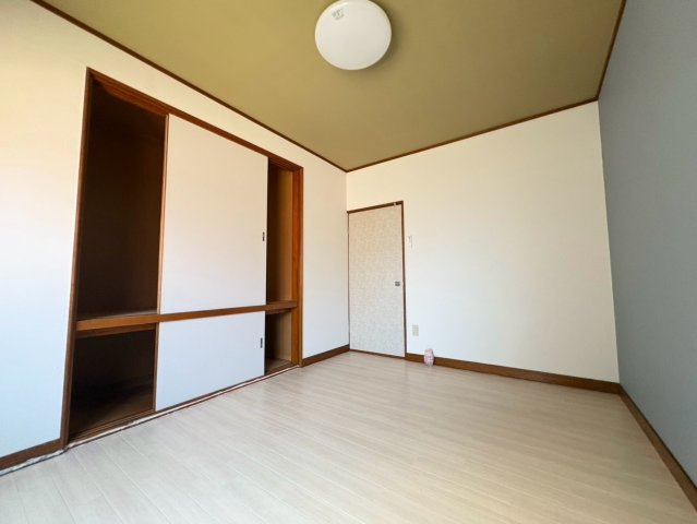 川北町8-32貸家の内装