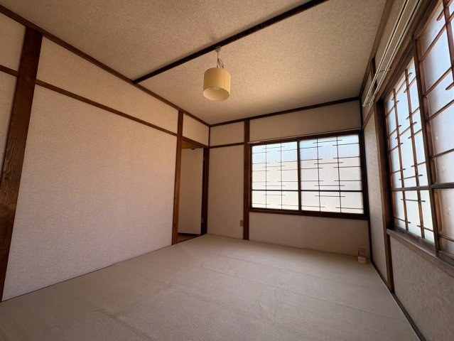 川北町8-32貸家の内装