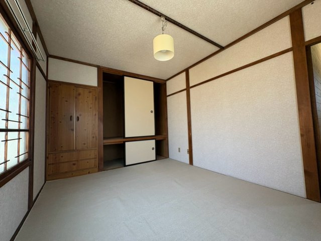 川北町8-32貸家の内装