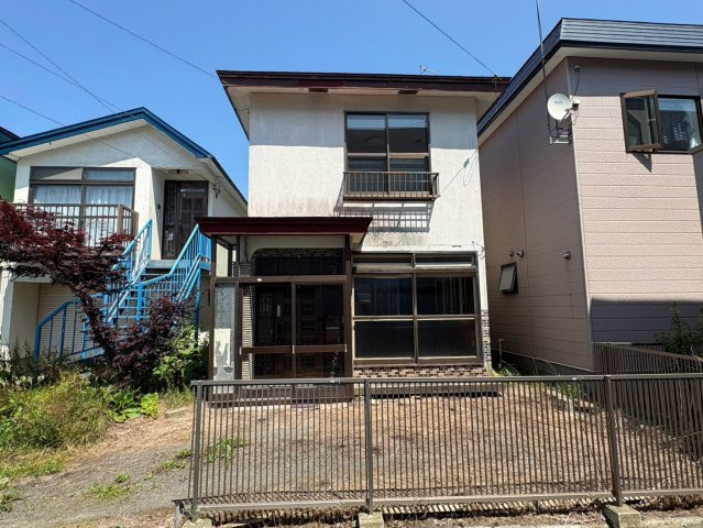 川北町8-32貸家