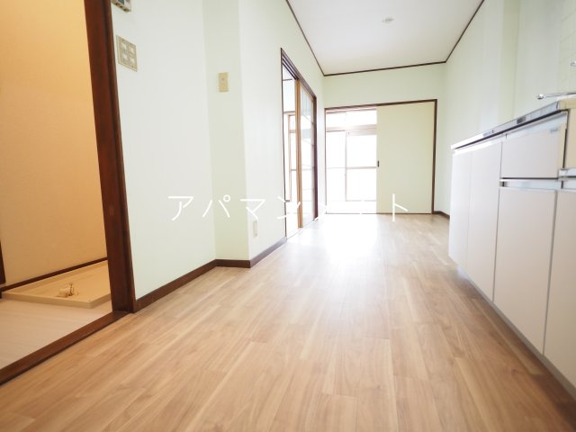 【居間・リビング】 | コートヒルズ | 戸塚周辺ならアパマンメイトへＬｅｔｓ Ｇｏ ！