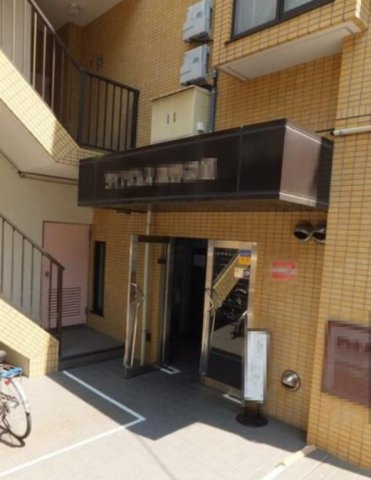 【エントランス】