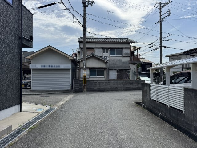 明石市二見町福里戸建の前面道路含む現地写真