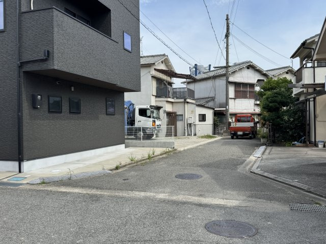明石市二見町福里戸建の前面道路含む現地写真